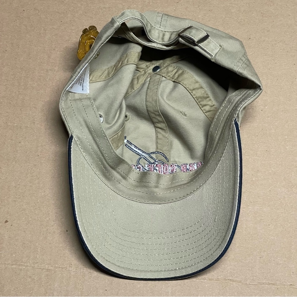 Hard Rock Cafe Beige Cap with Blue and Red Embroidery - Picture 4 of 7